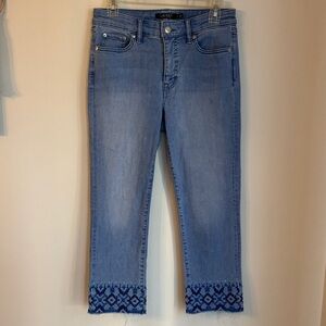 Lauren Ralph Lauren Light Blue Cropped Jeans with Embroidered Hem Women’s 4 EUC